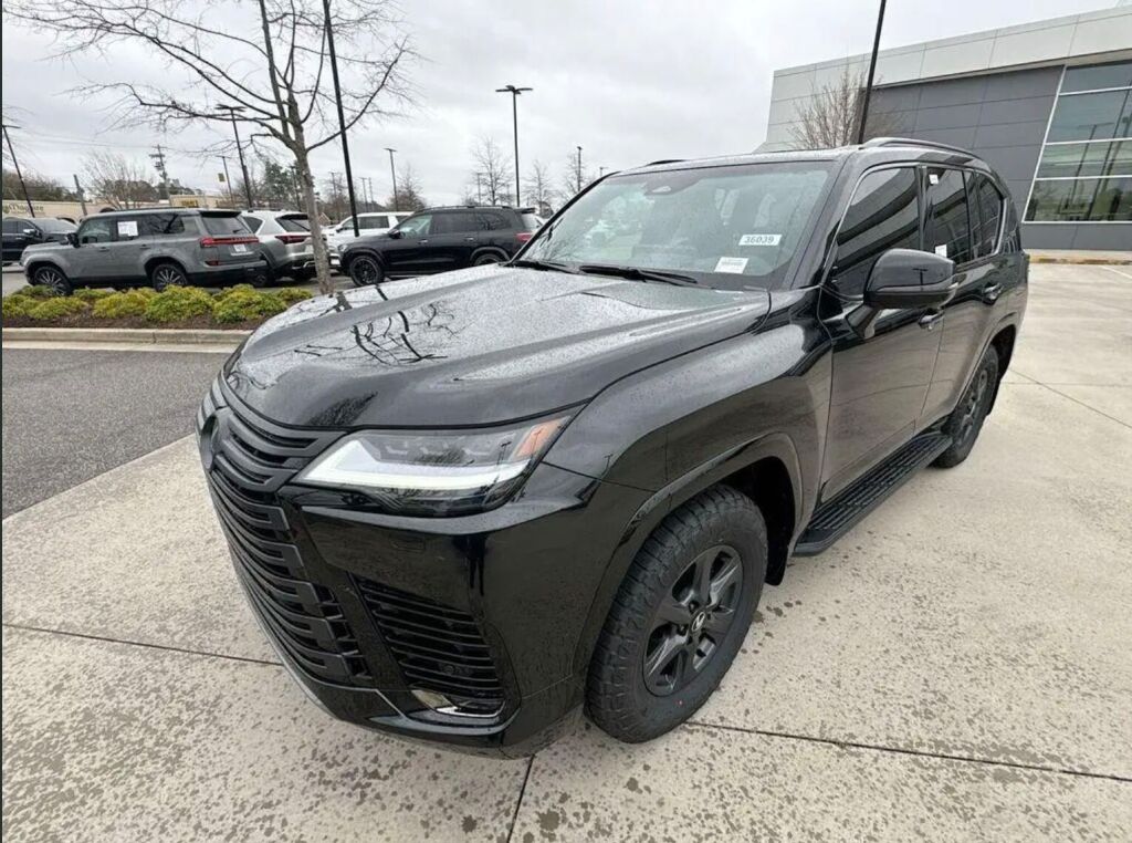 2026 Lexus LX 700h Overtrail