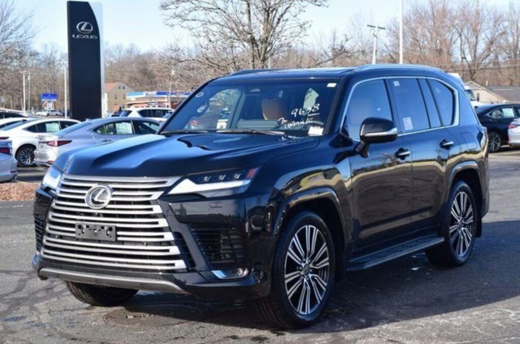 2026 Lexus LX 700h Luxury