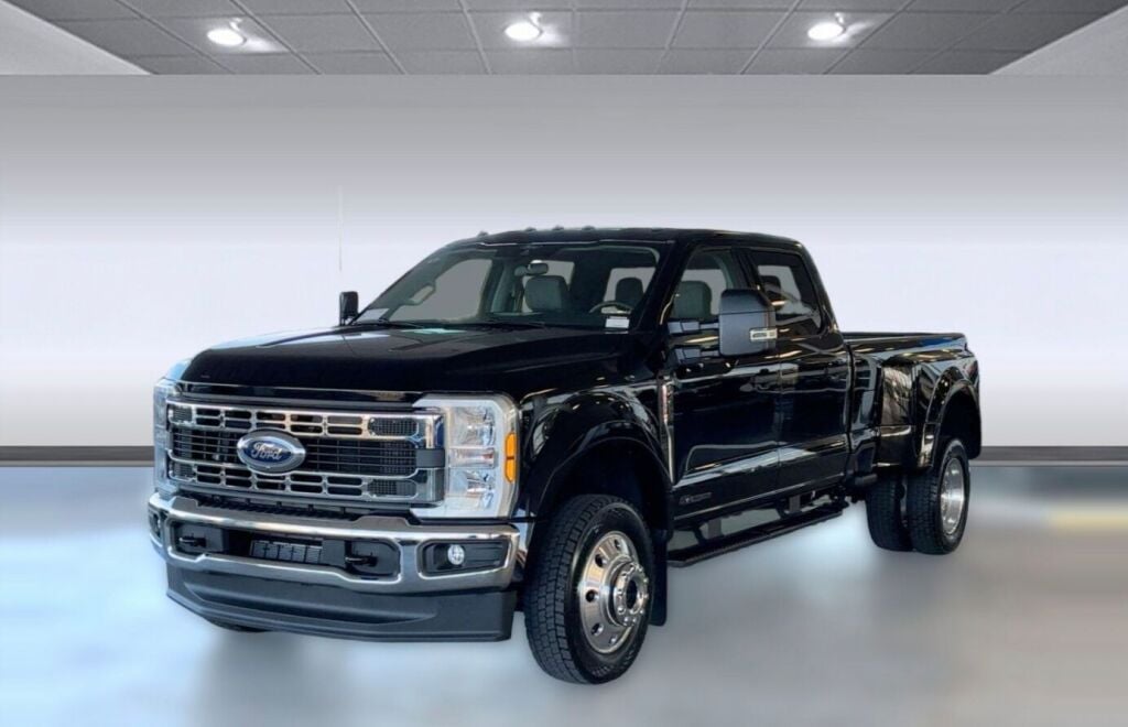 2026 Ford F-450 Super Duty XLT