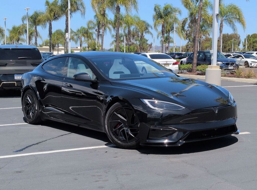 2026 Tesla Model S Plaid