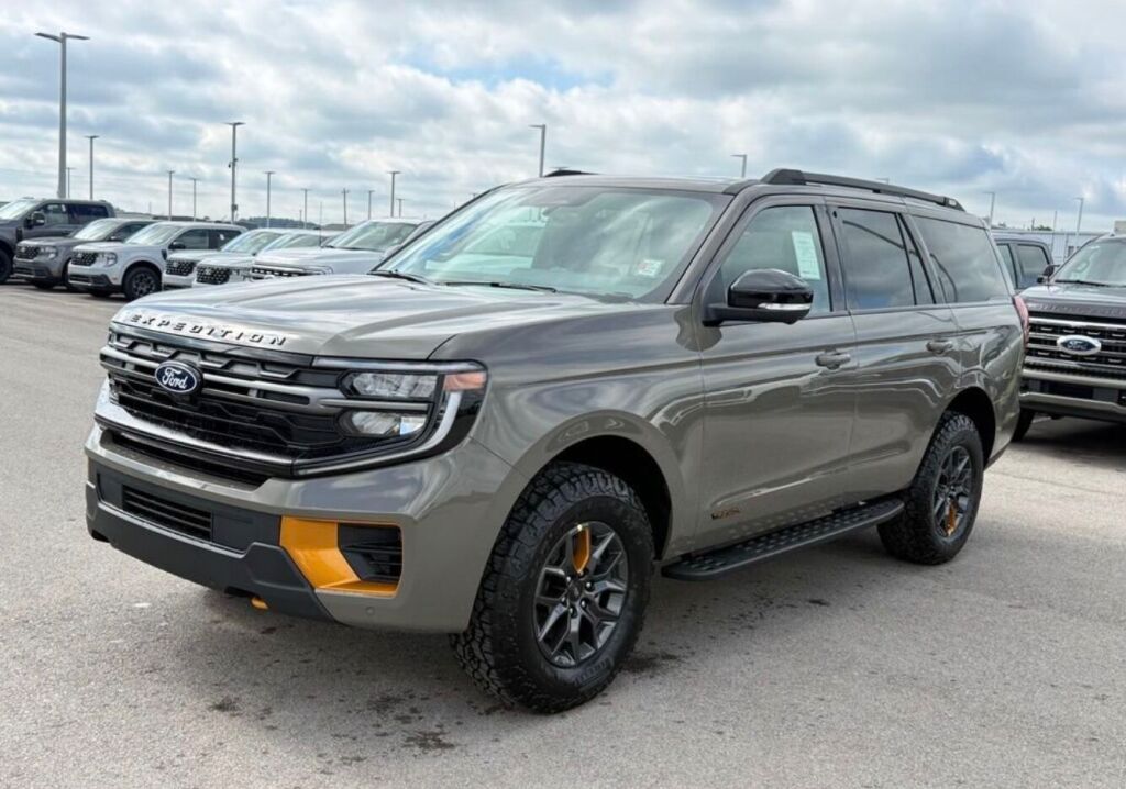 2027 Ford Expedition Tremor