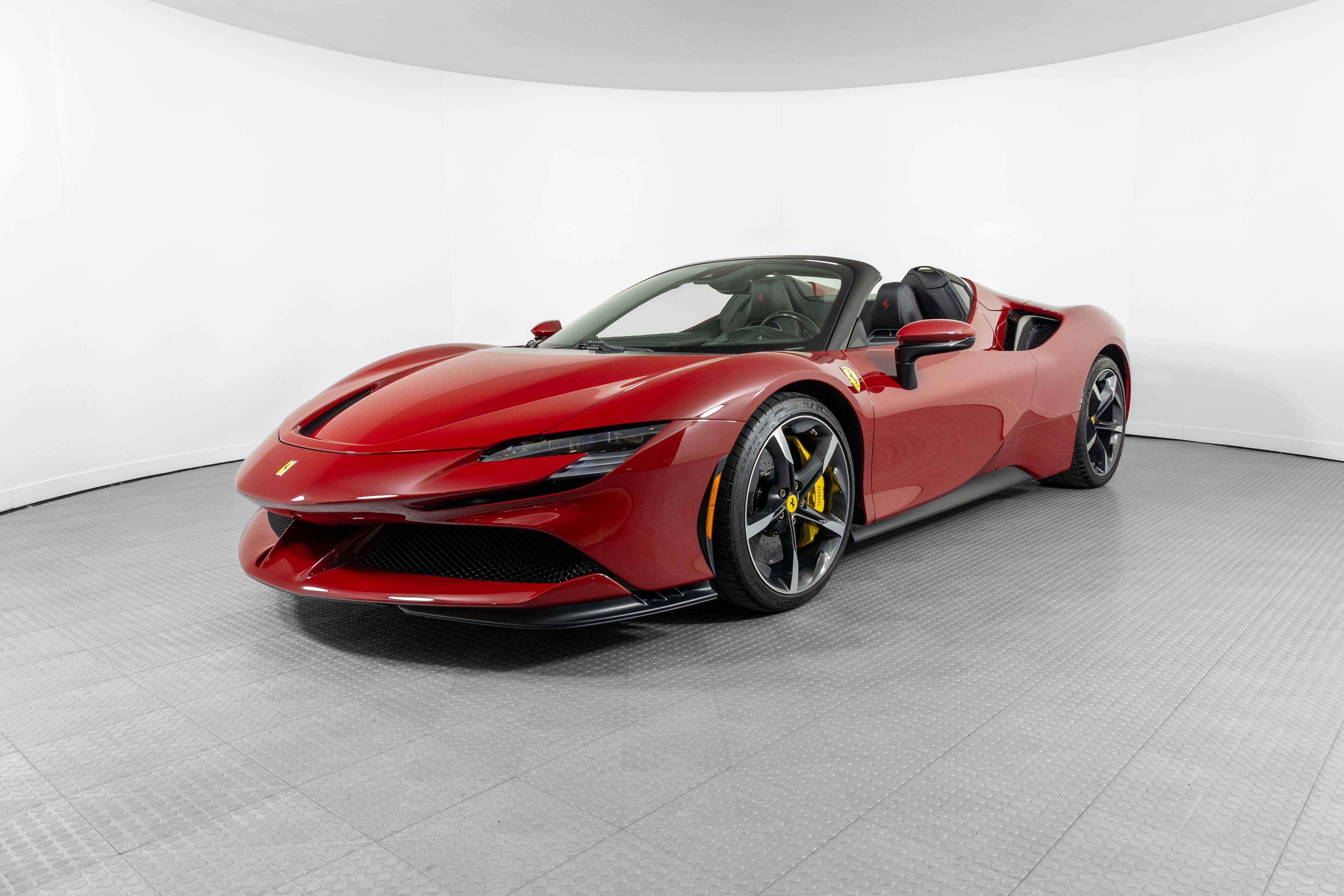 2023 Ferrari SF90 Base - Photo 9