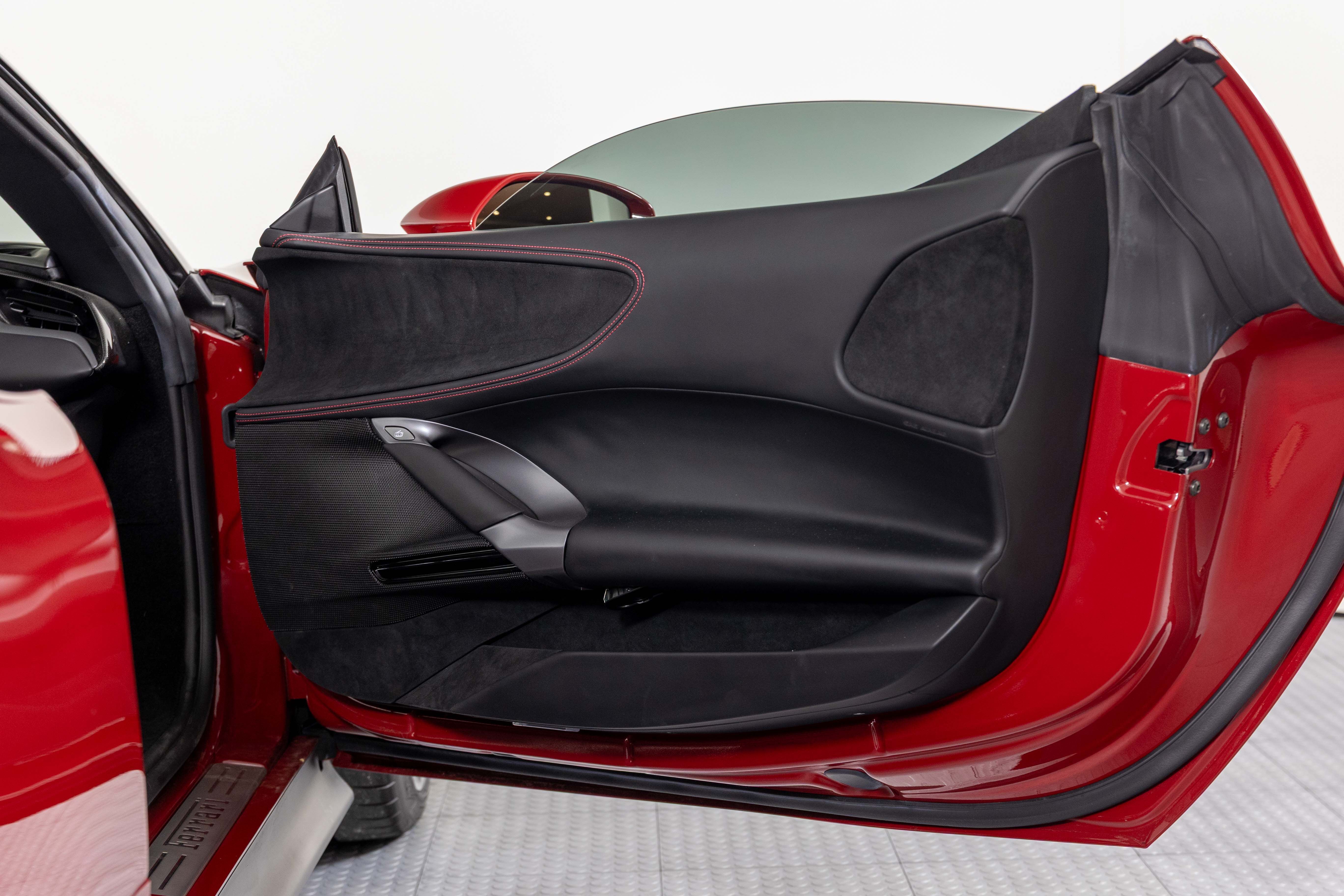 2023 Ferrari SF90 Base - Photo 23