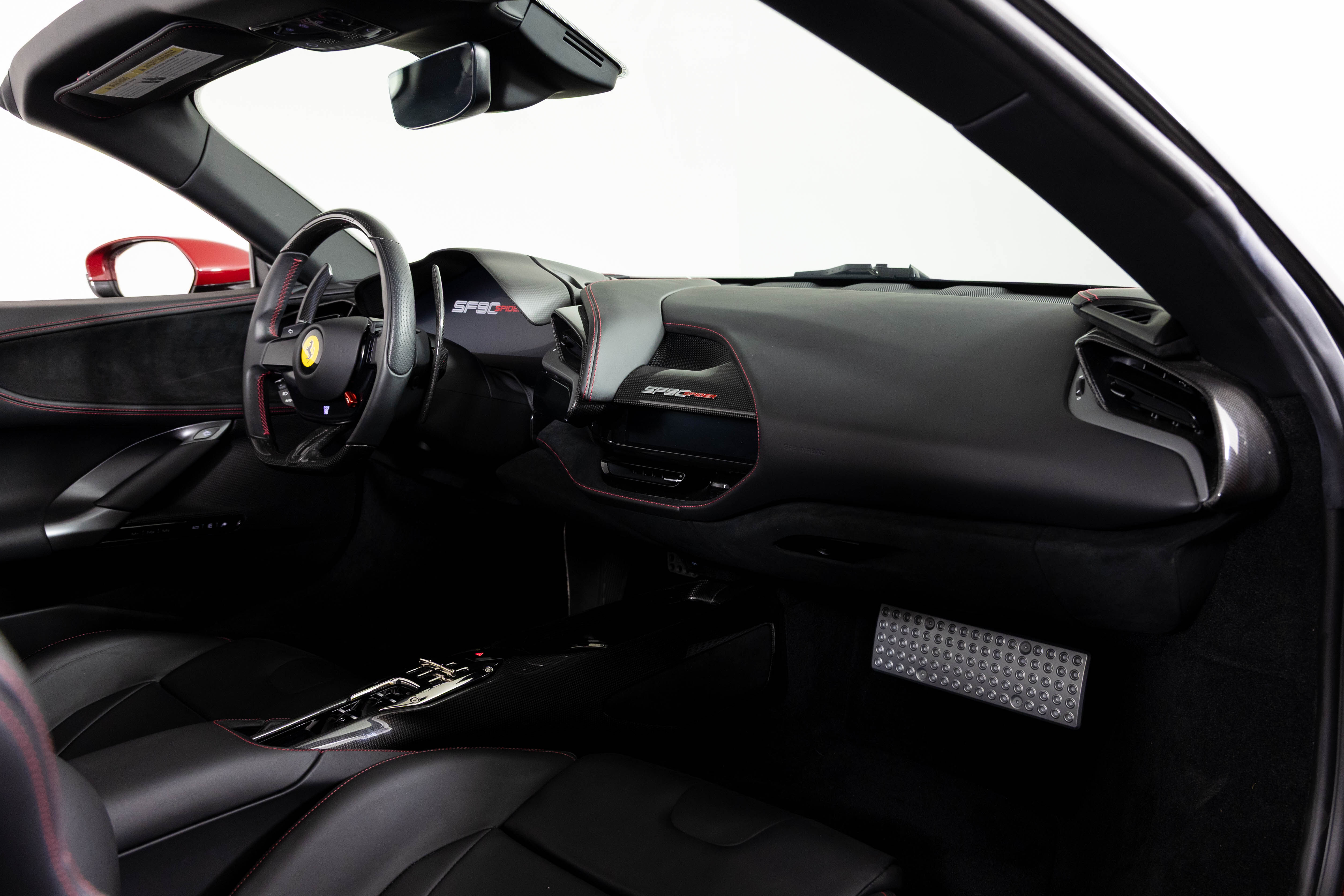 2023 Ferrari SF90 Base - Photo 18