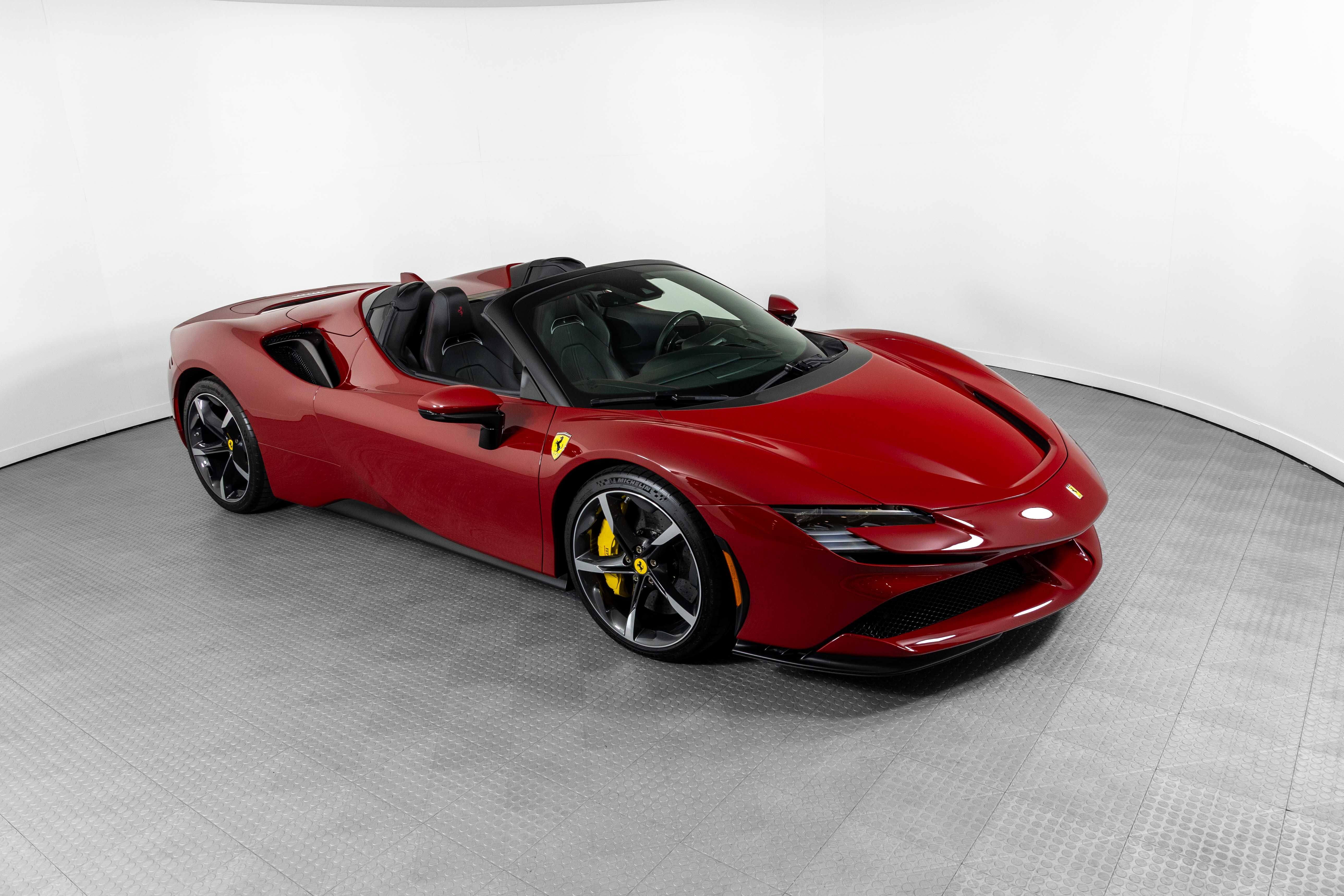 2023 Ferrari SF90 Base - Photo 10