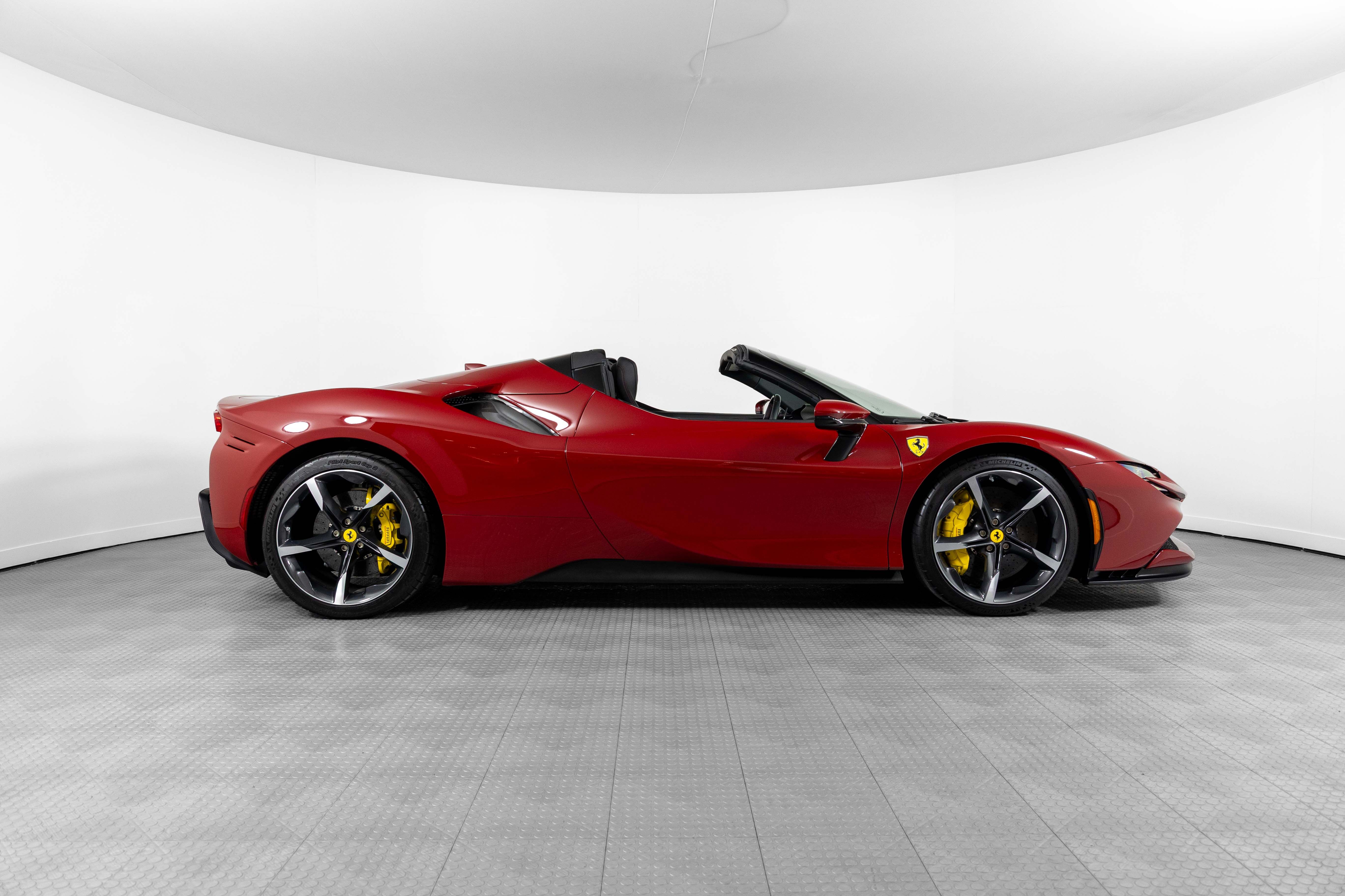 2023 Ferrari SF90 Base - Photo 13