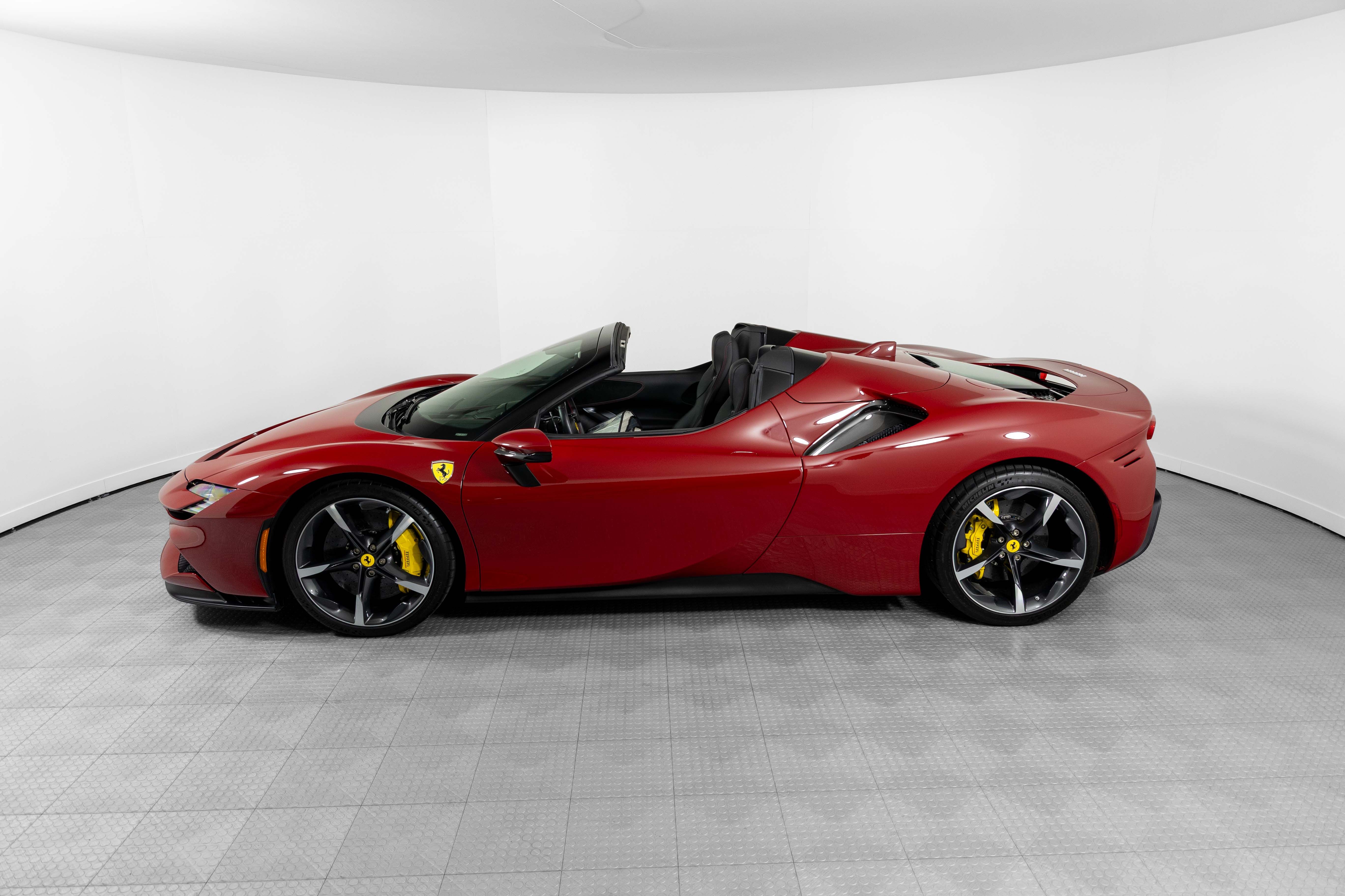 2023 Ferrari SF90 Base - Photo 7