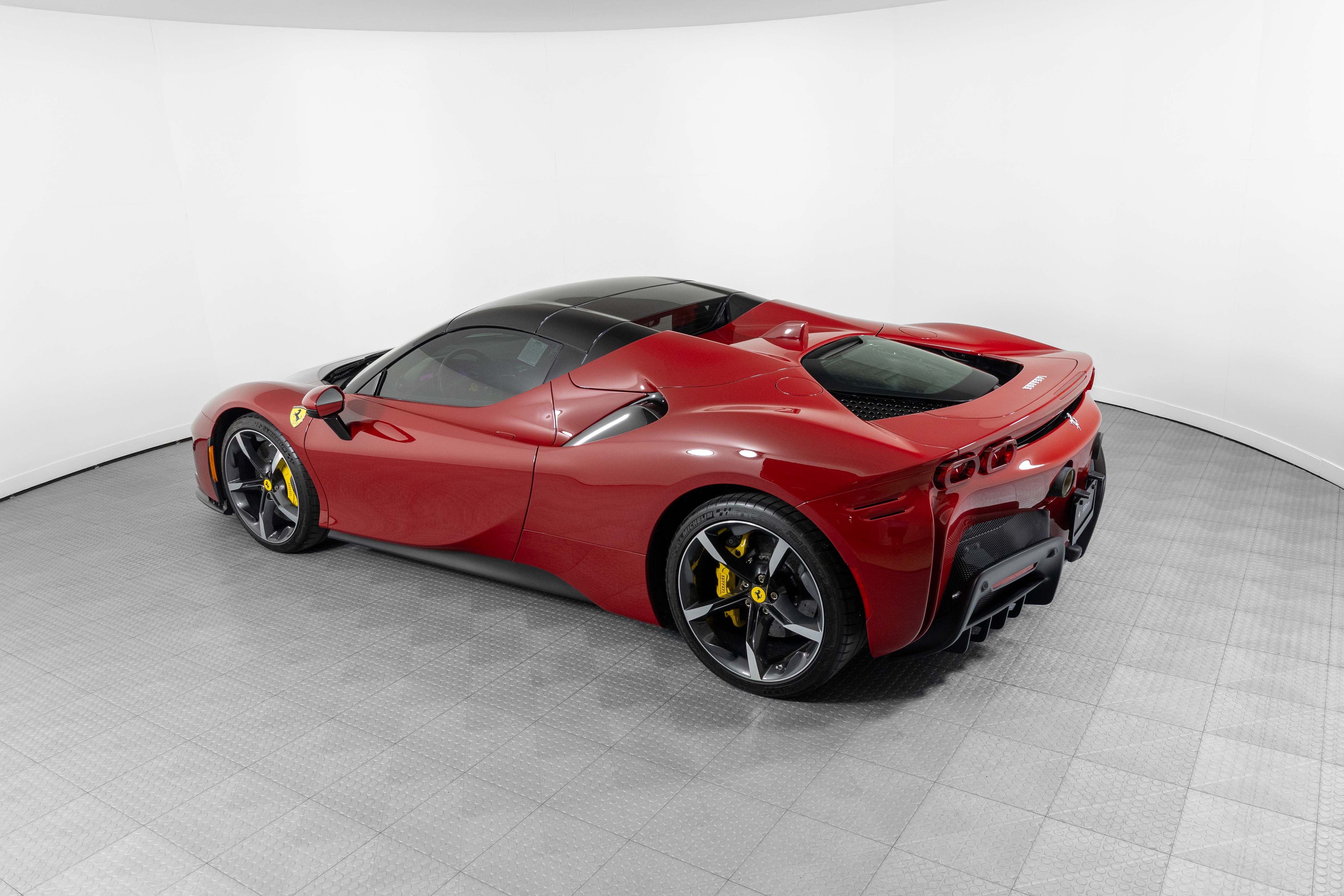 2023 Ferrari SF90 Base - Photo 44