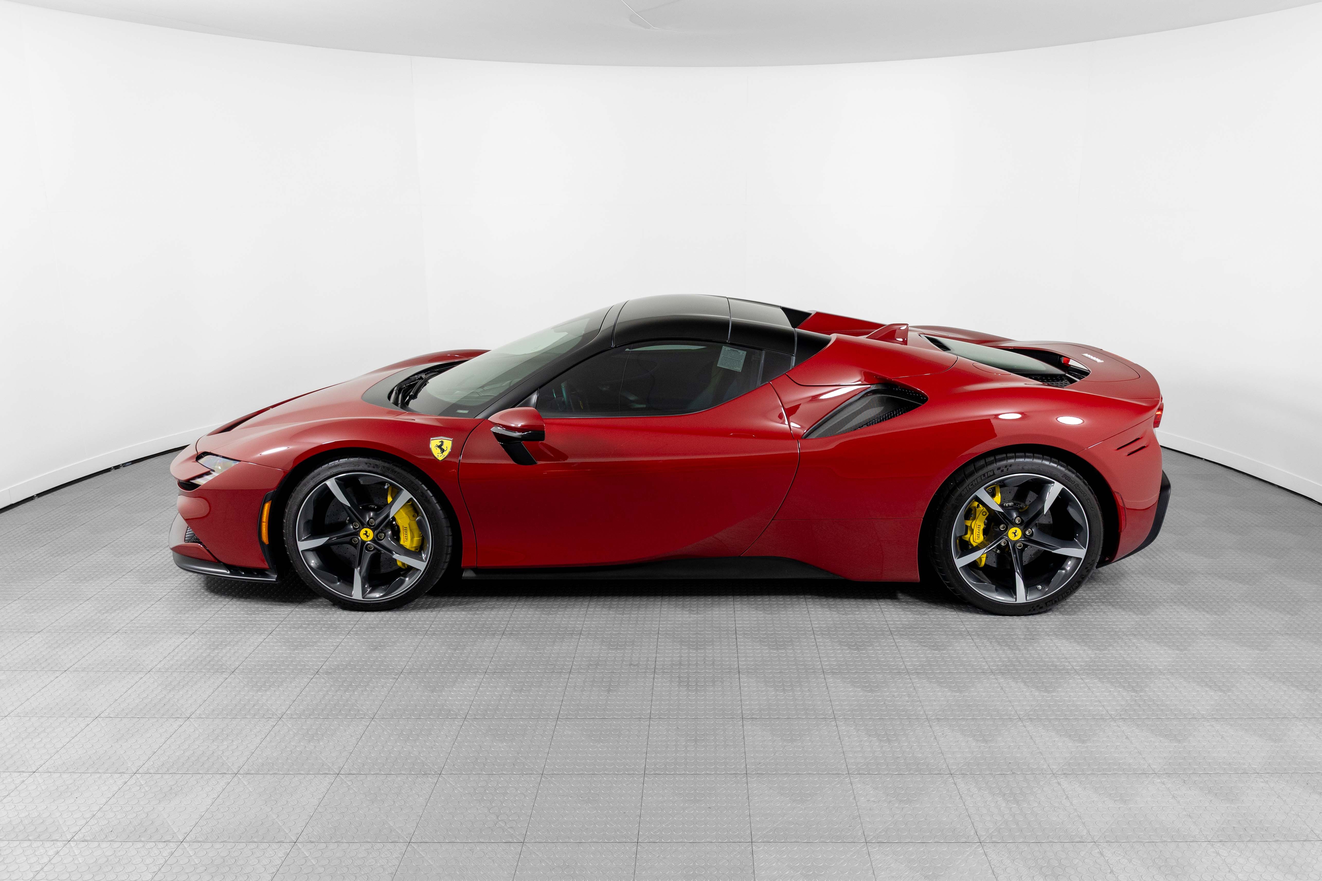 2023 Ferrari SF90 Base - Photo 39