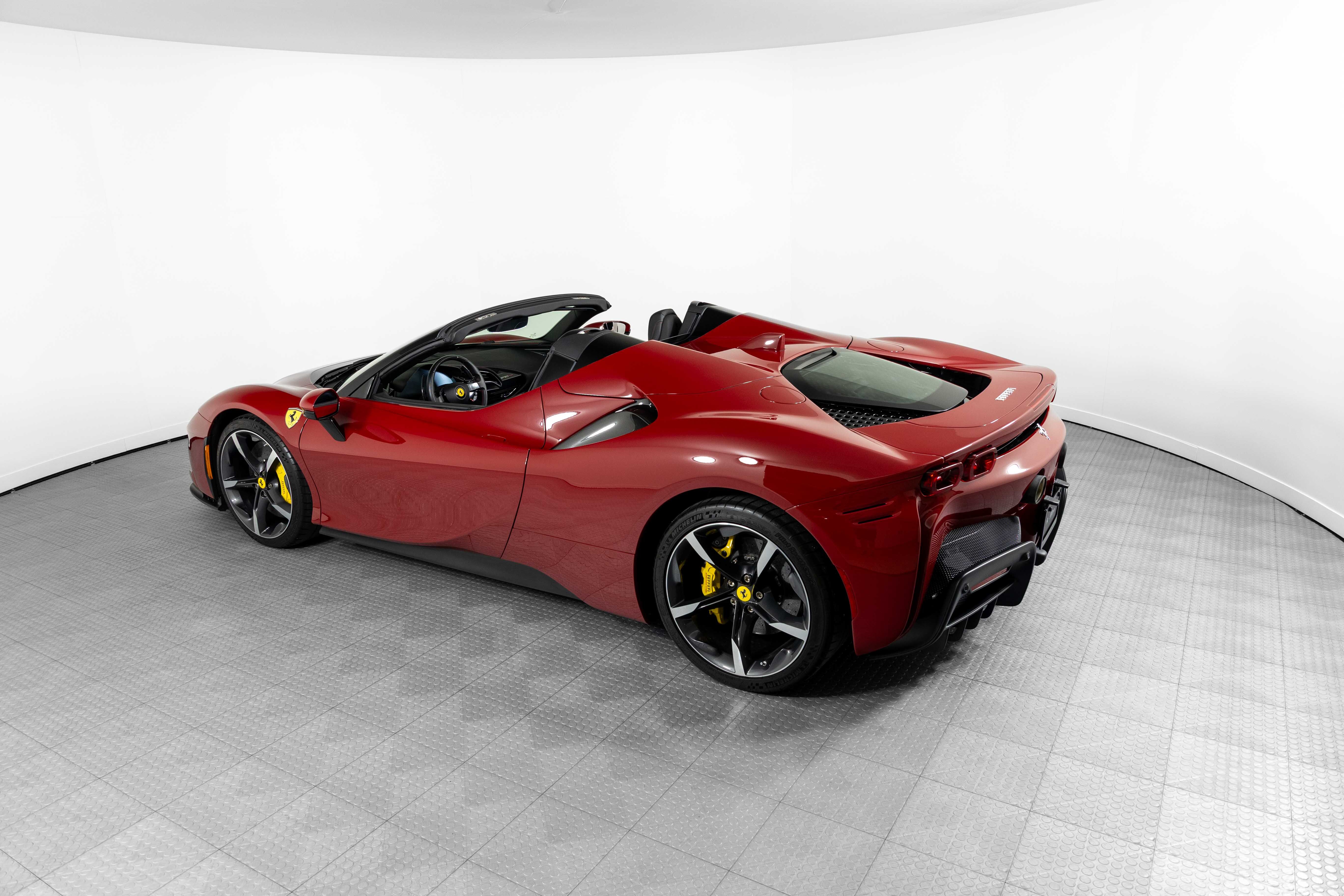 2023 Ferrari SF90 Base - Photo 8