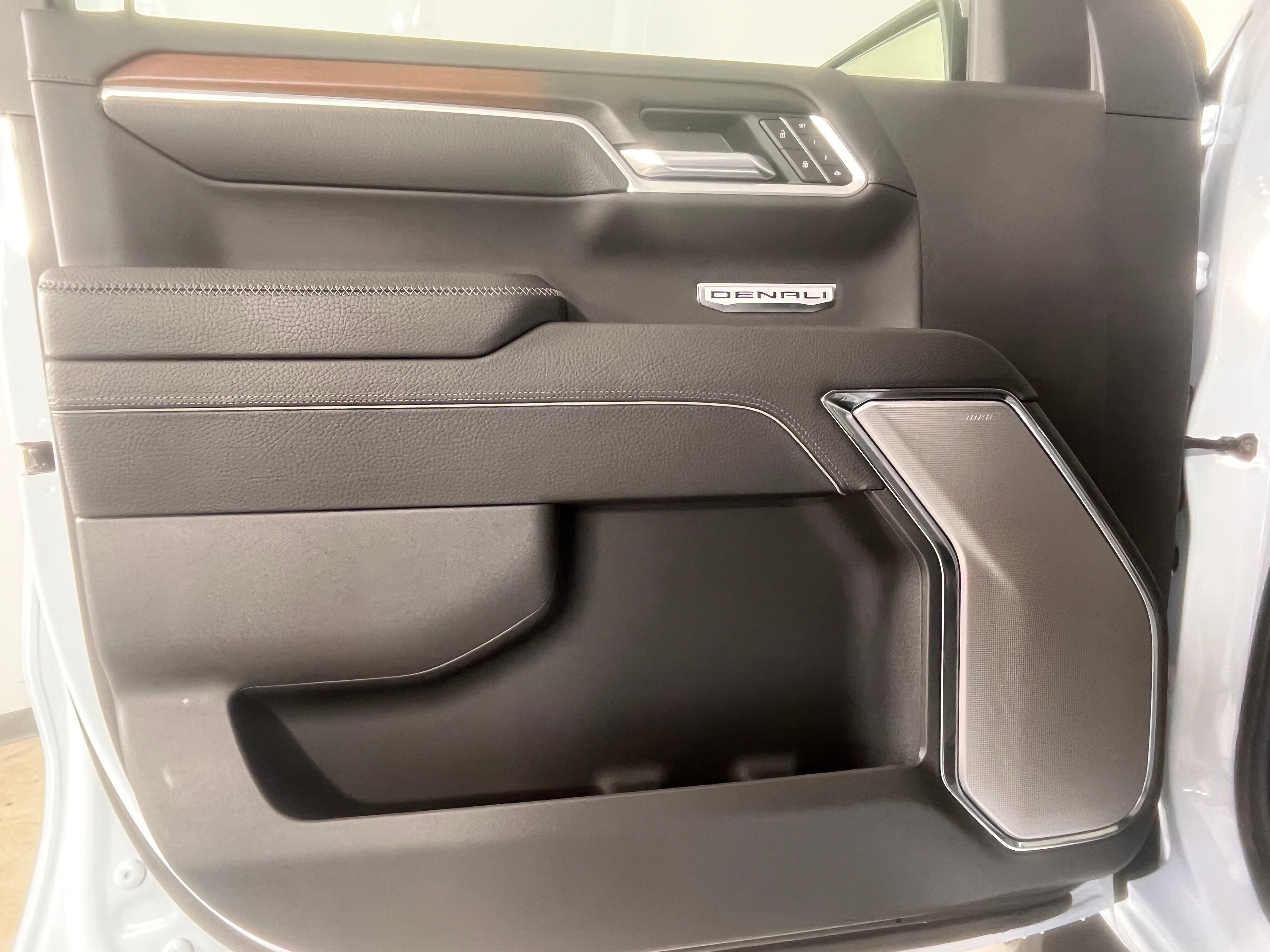 2026 GMC Sierra 1500 Denali - Photo 26
