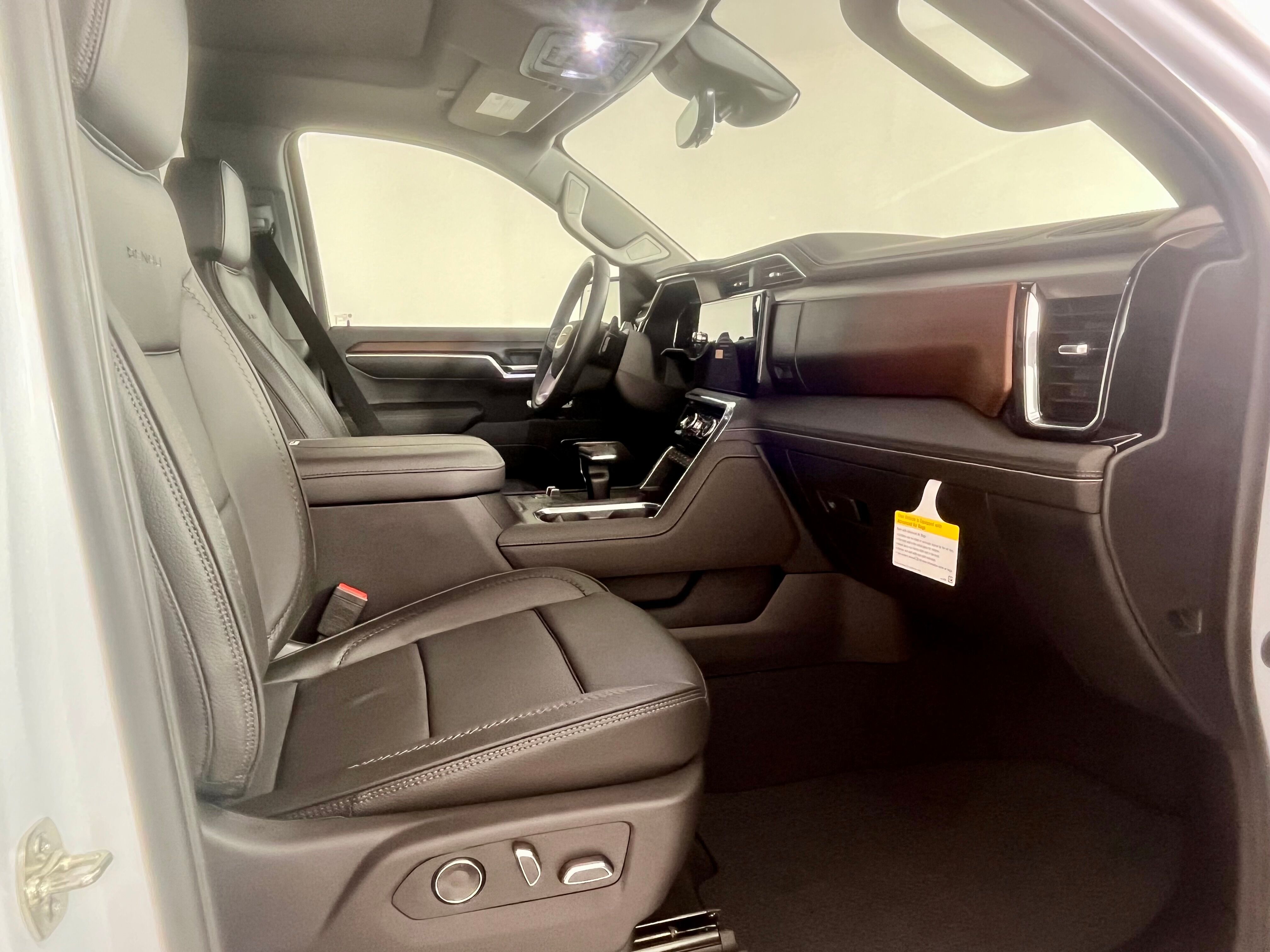 2026 GMC Sierra 1500 Denali - Photo 11
