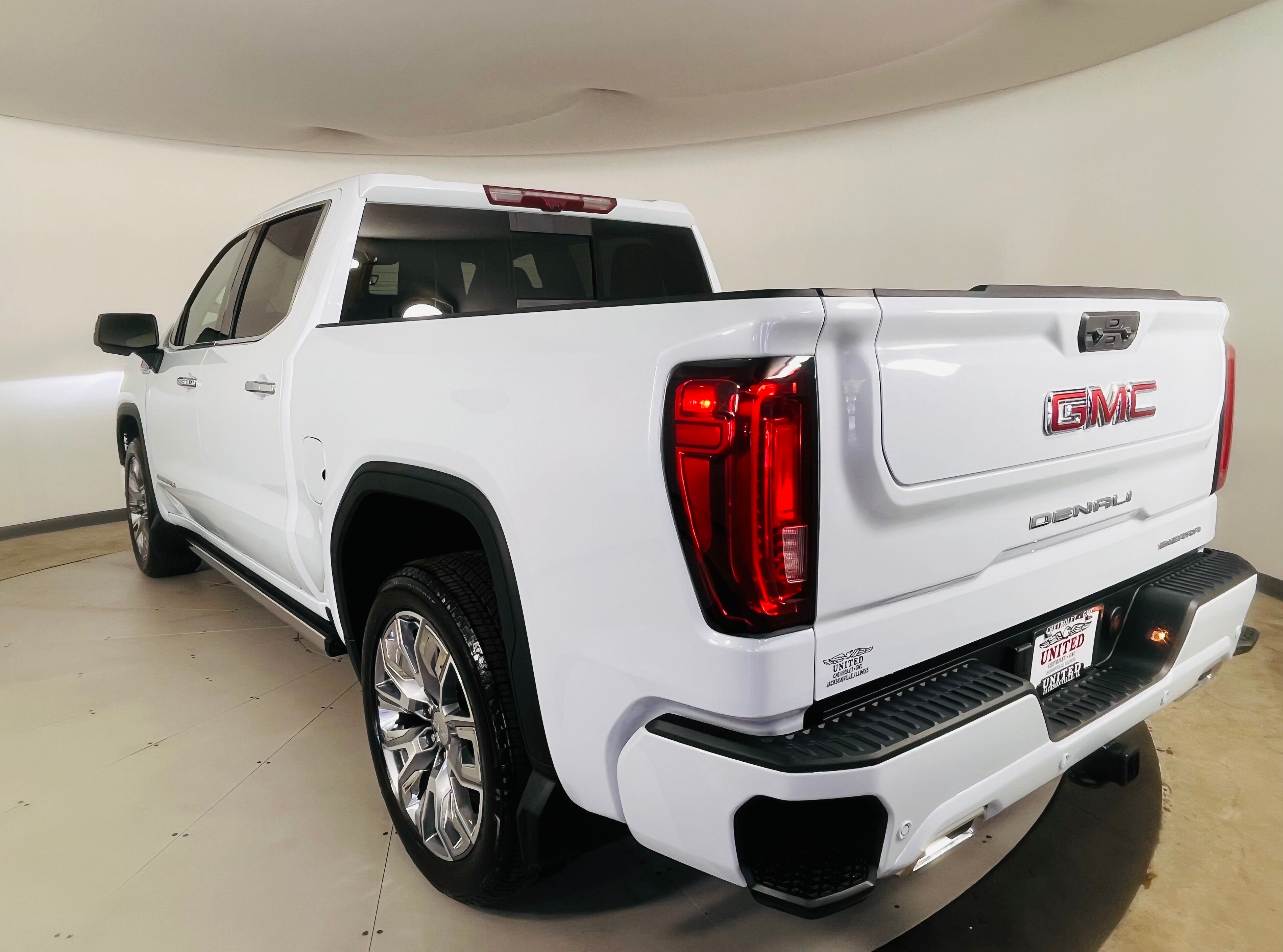 2026 GMC Sierra 1500 Denali - Photo 8