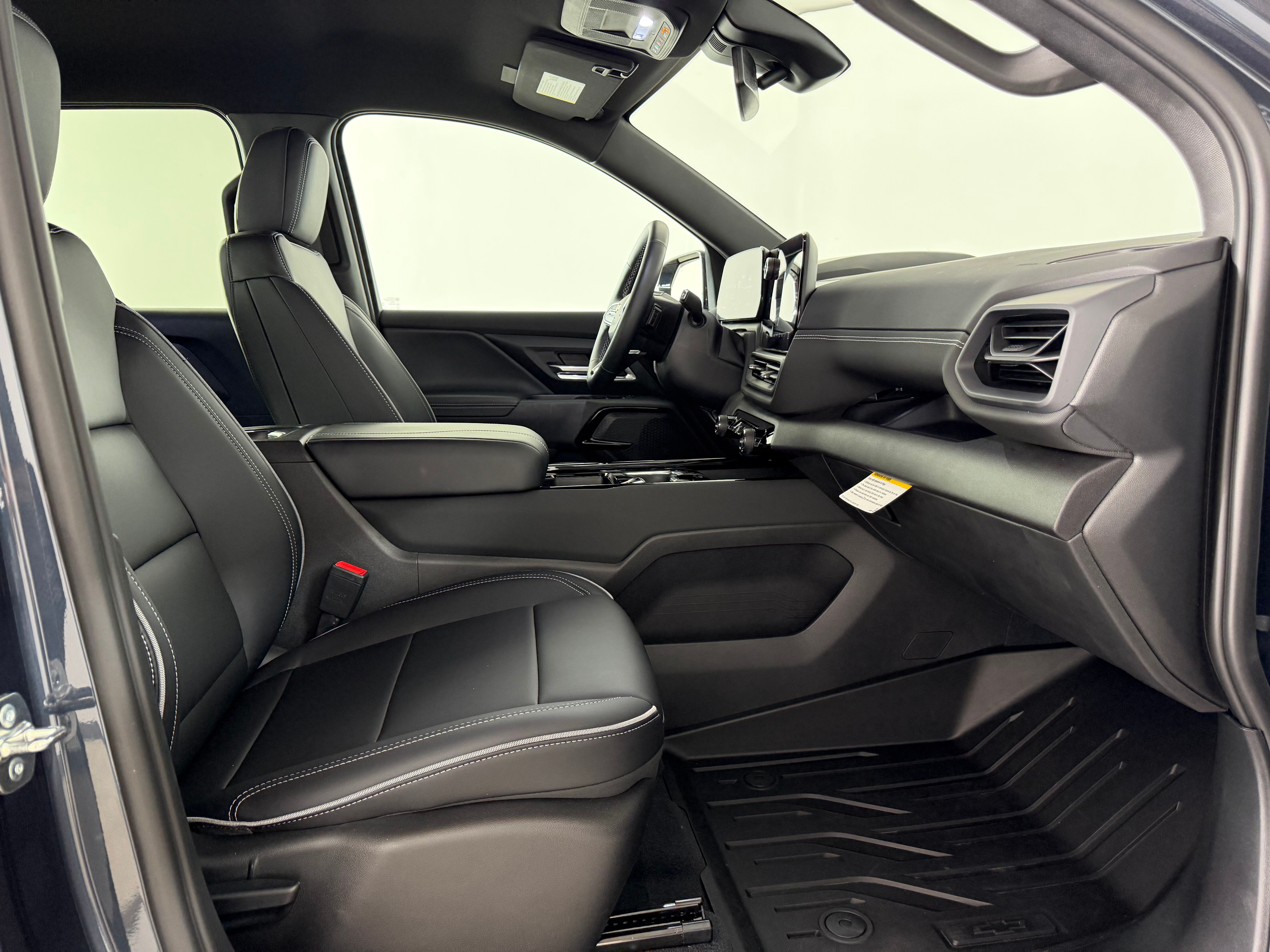 2026 Chevrolet Silverado EV LT - Photo 14