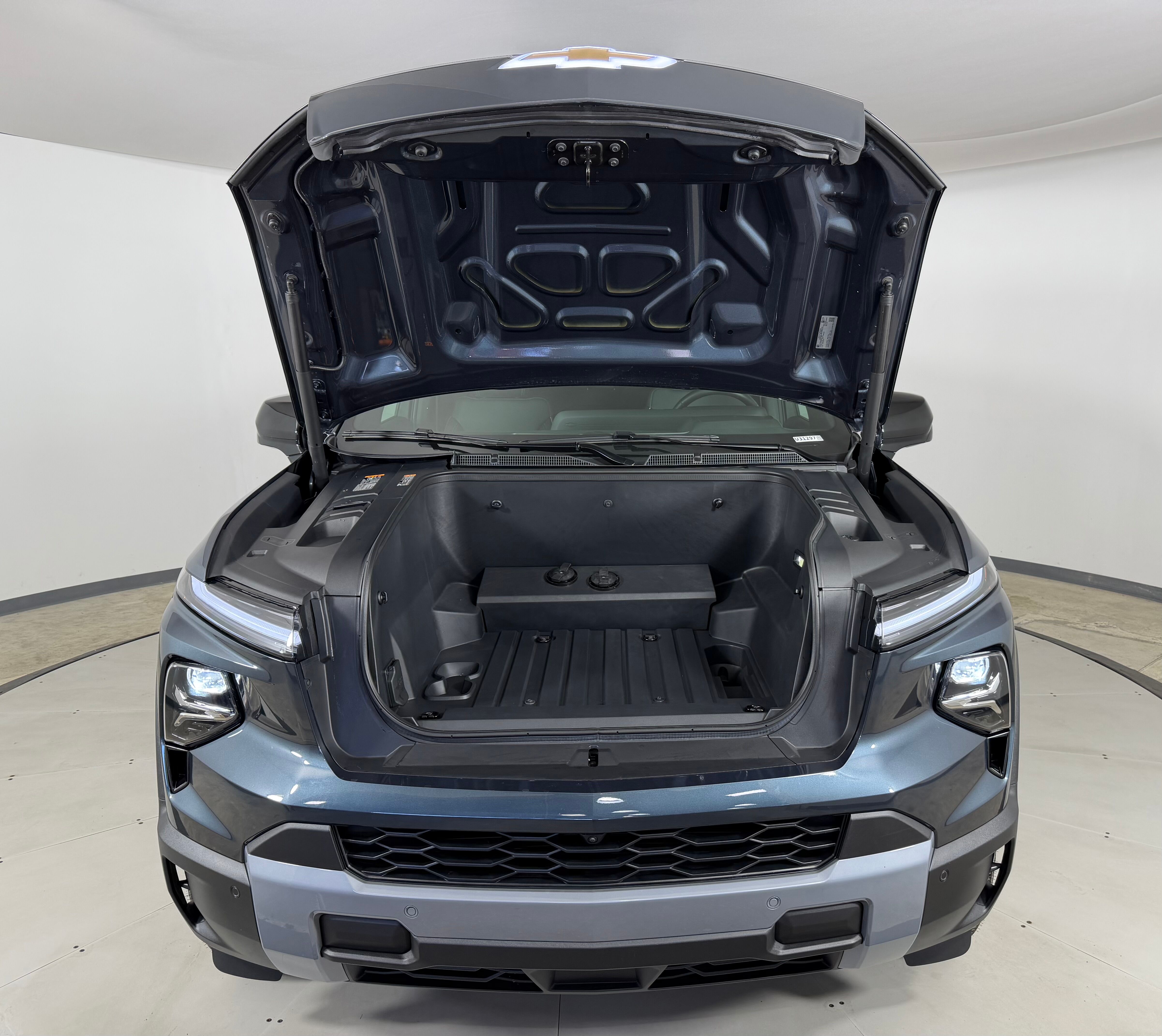 2026 Chevrolet Silverado EV LT - Photo 7