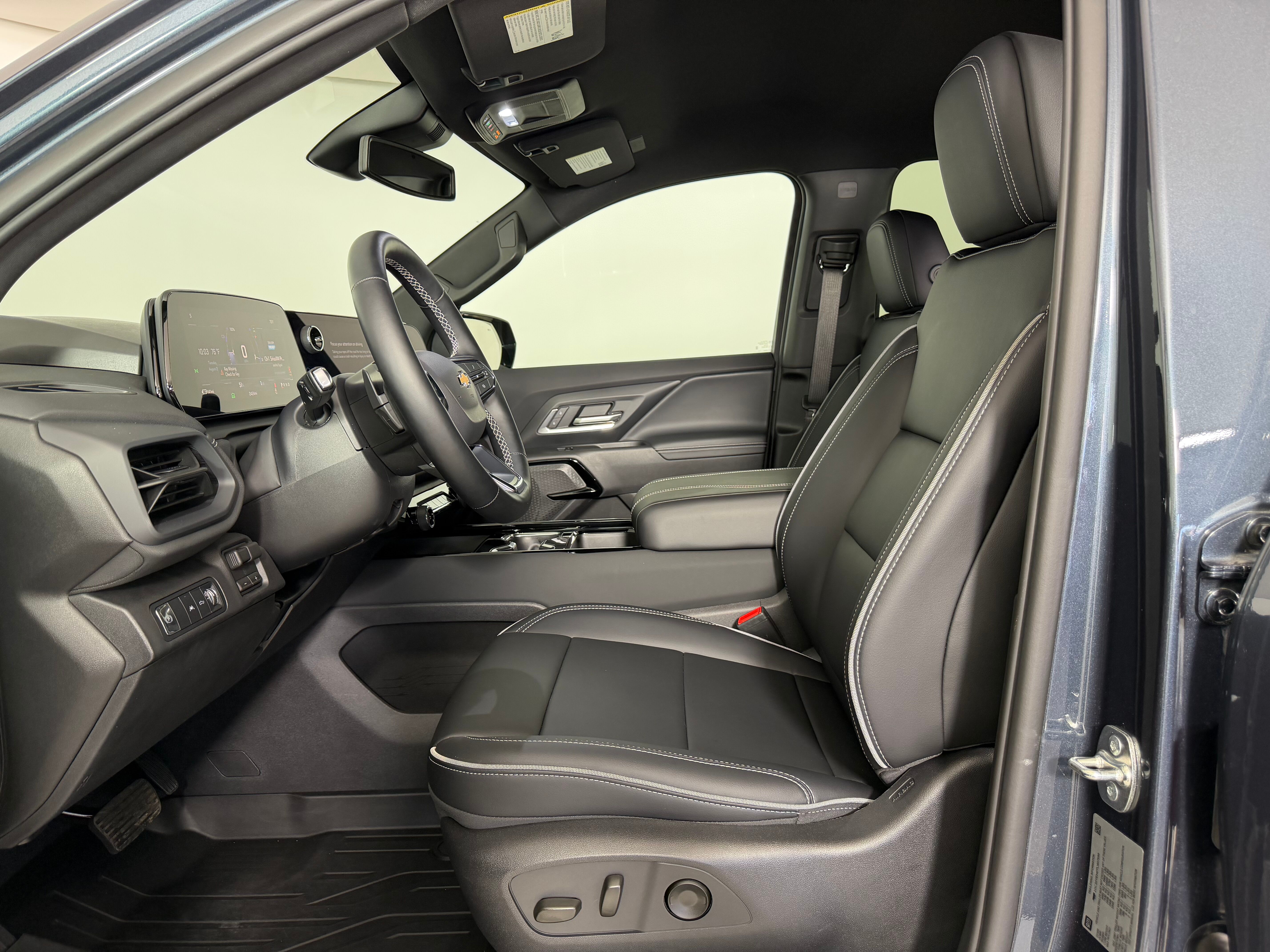 2026 Chevrolet Silverado EV LT - Photo 13