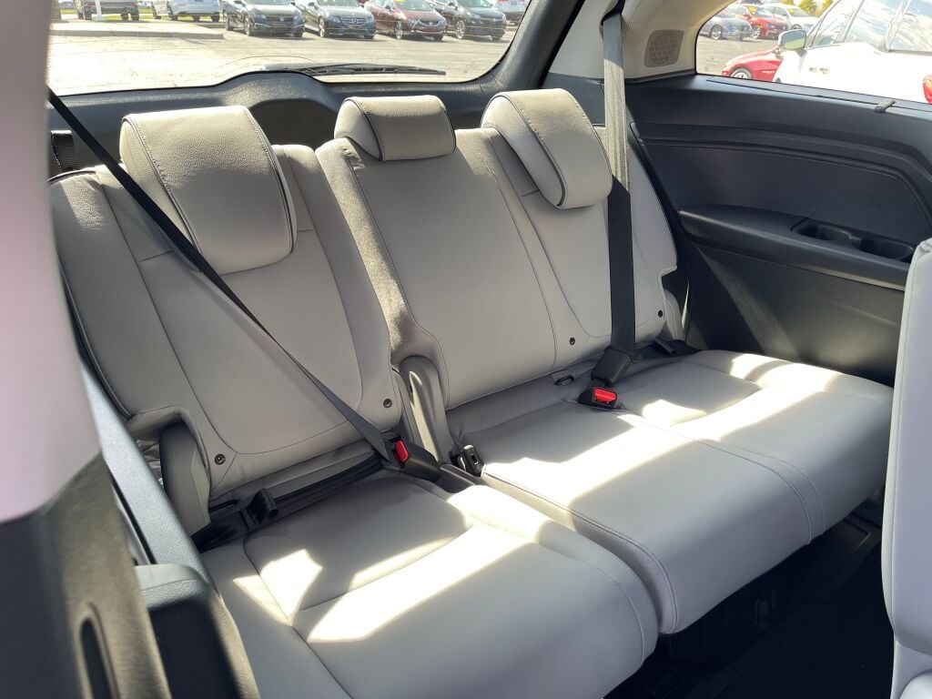2024 Honda Odyssey EX - Photo 18