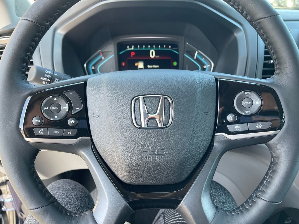 2024 Honda Odyssey EX - Photo 12