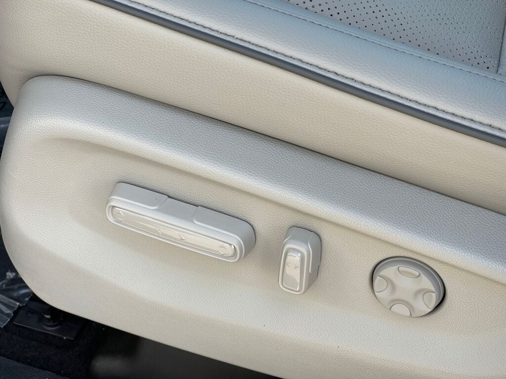 2024 Honda Odyssey EX - Photo 6