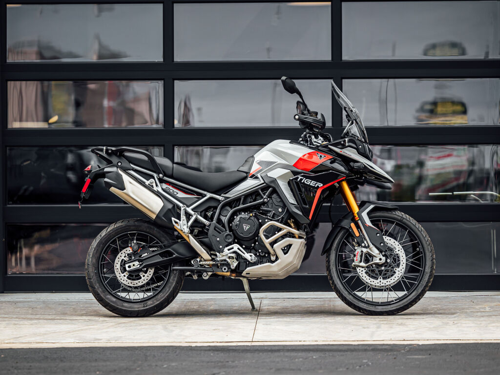 2025 Triumph Tiger 900 Rally Pro Ash Grey / Intense Orange