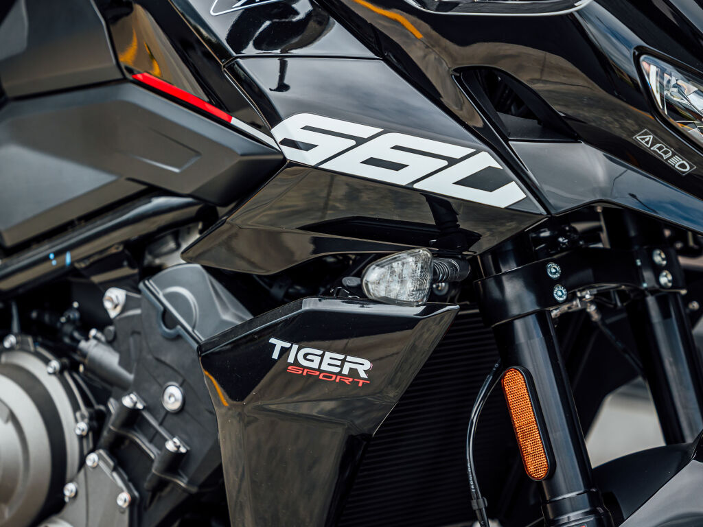 2025 Triumph Tiger Sport 660 Sapphire Black