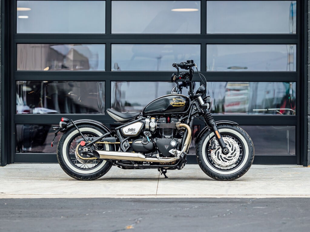2025 Triumph Bonneville T120 black Graphite / Matte Graphite