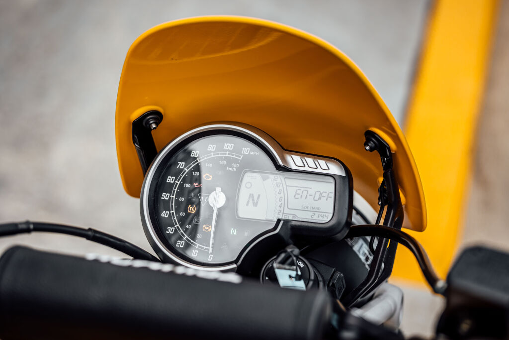 2026 Triumph Scrambler 400 XC