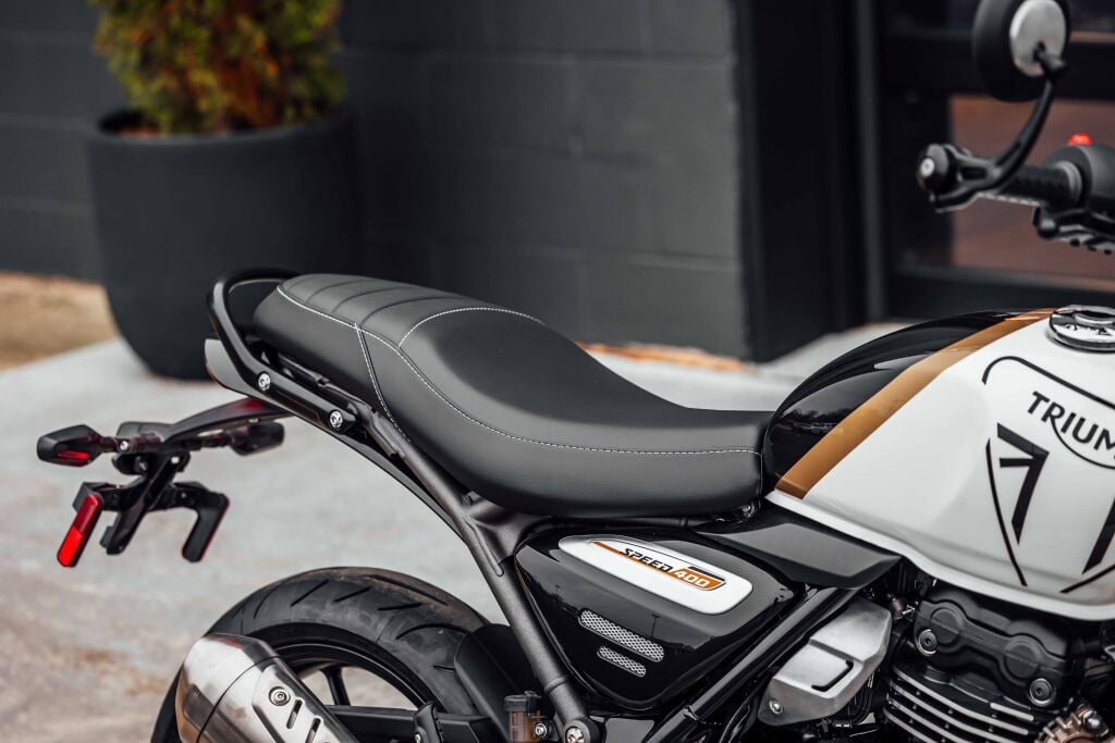 2026 Triumph Speed 400 Lava Red Gloss/Storm Grey Base