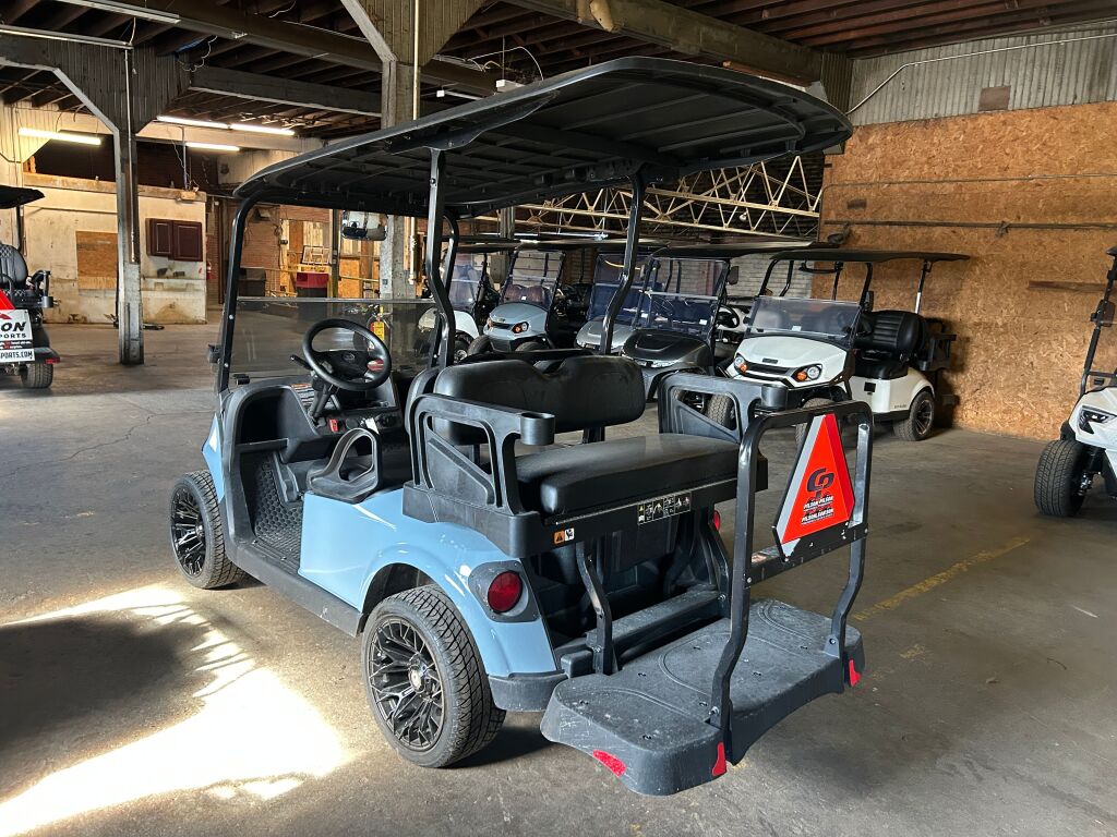 2024 E-Z-GO RXV VALOR