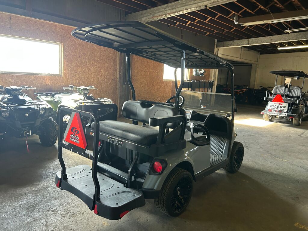2024 E-Z-GO RXV VALOR