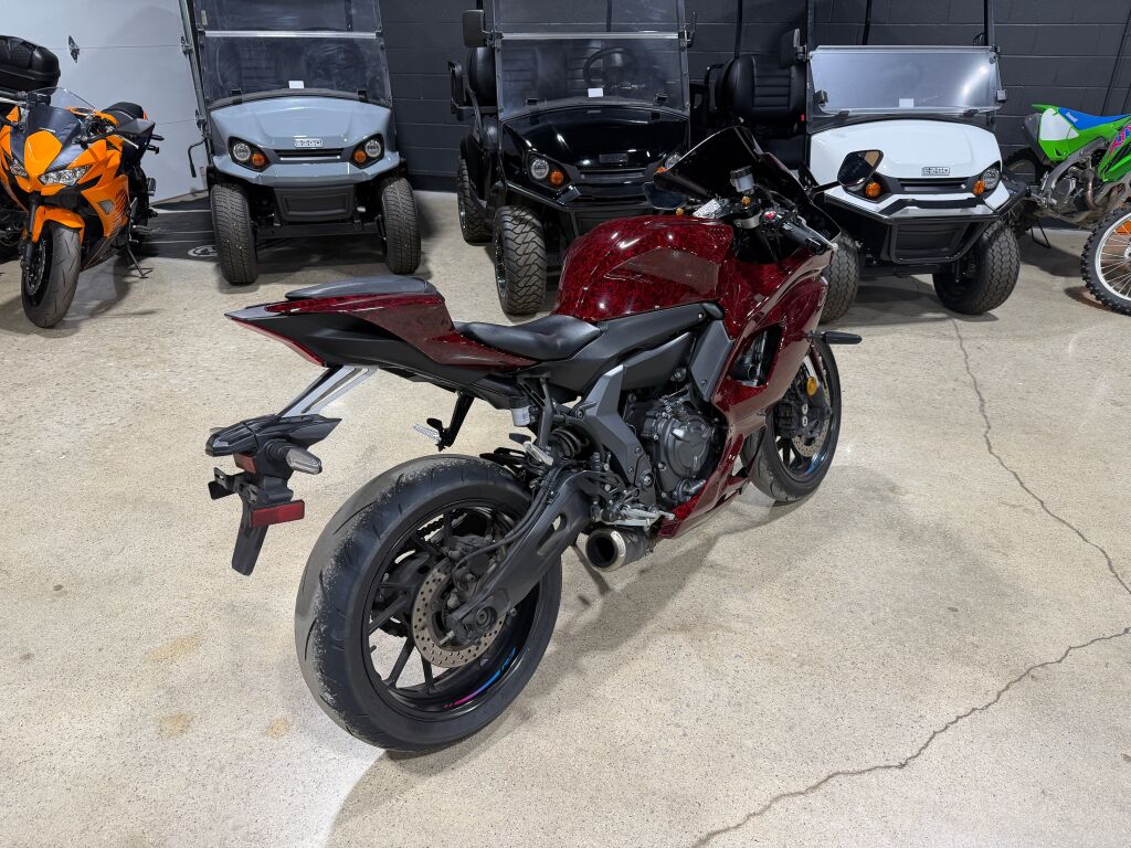 2024 Yamaha YZF R7
