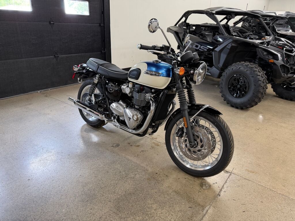 2026 Triumph Bonneville T120 Base