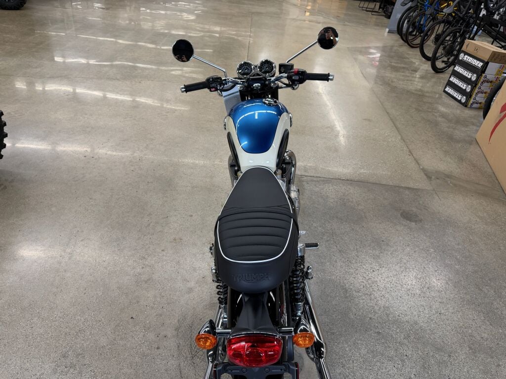 2026 Triumph Bonneville T120 Base