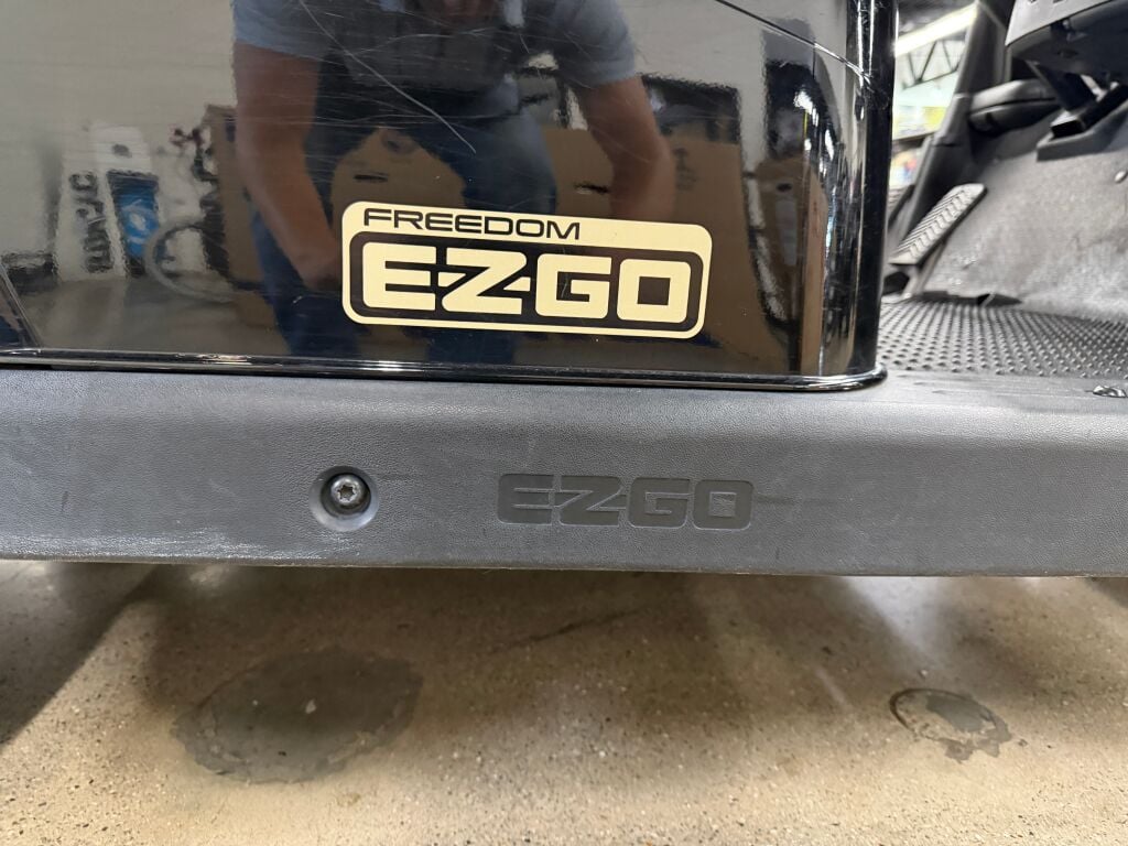 2014 E-Z-GO 2 PASSENGER