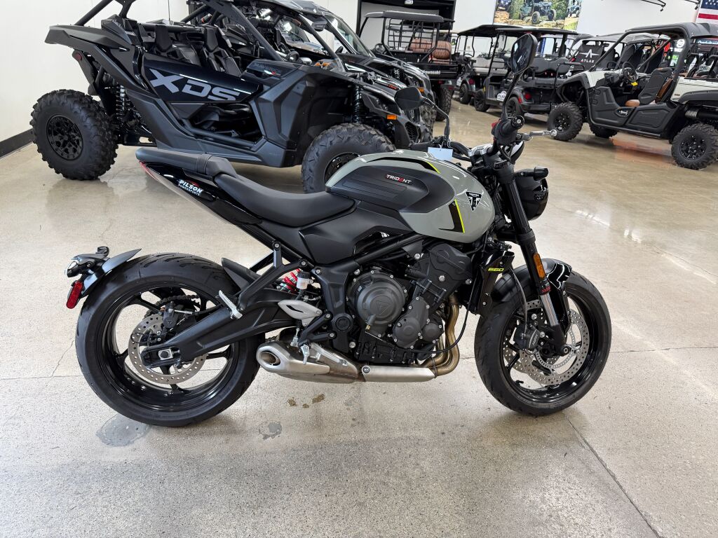 2026 Triumph Trident 660 Stone grey