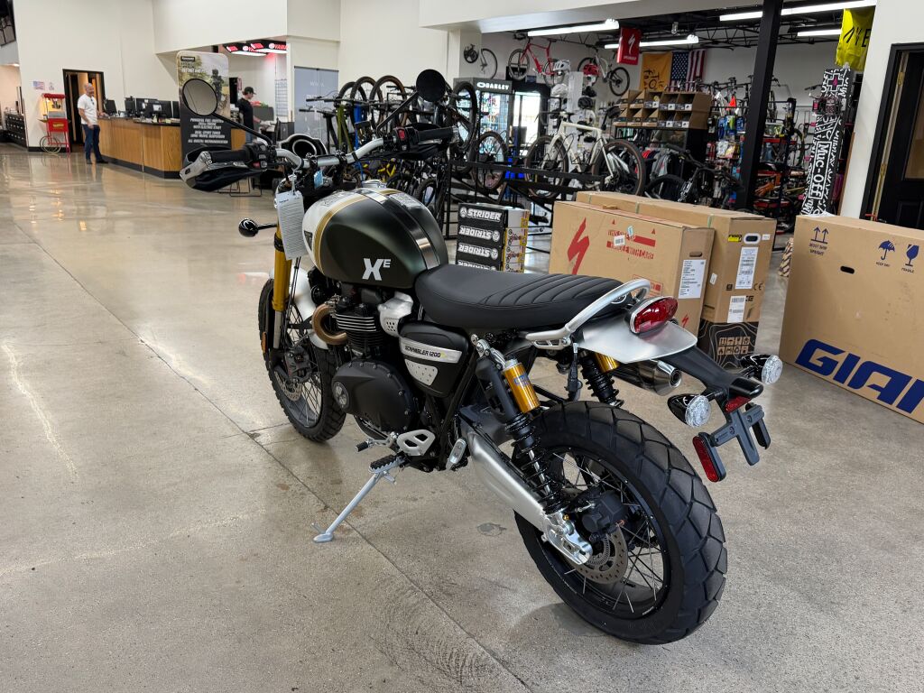 2026 Triumph Scrambler 1200 XE Sapphire black