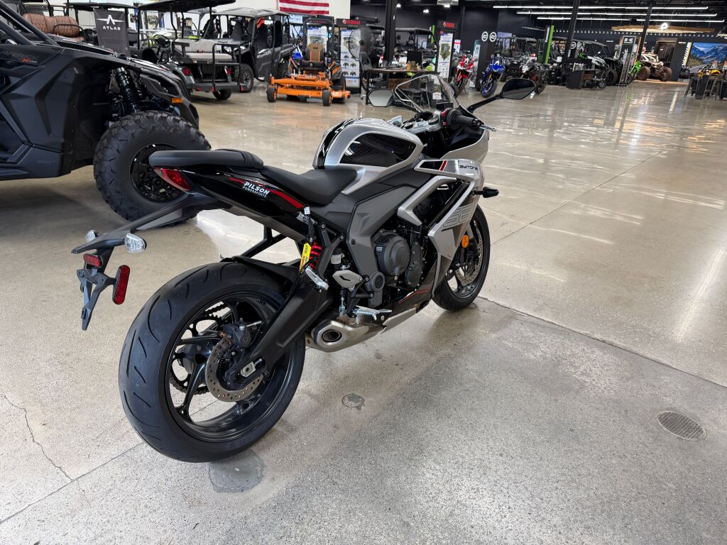 2026 Triumph Daytona 660 Sapphire Black