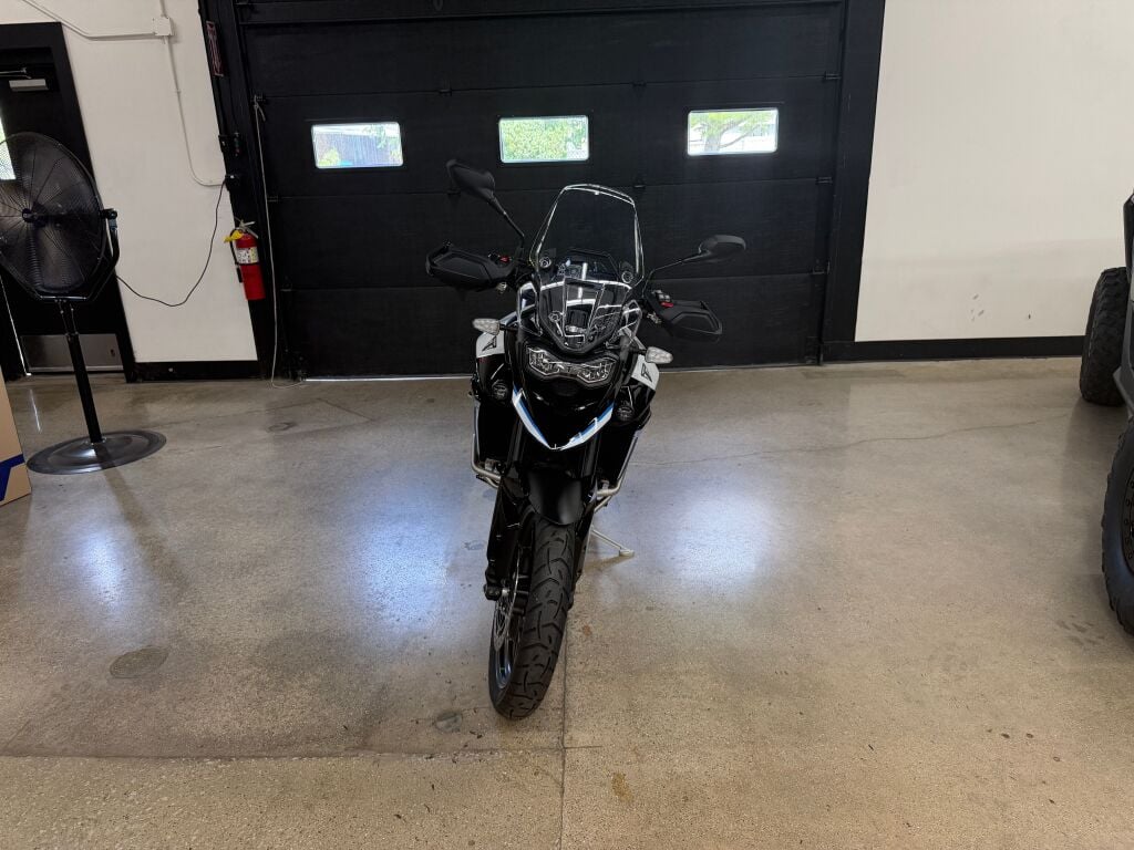 2026 Triumph Tiger 900 Alpine Edition