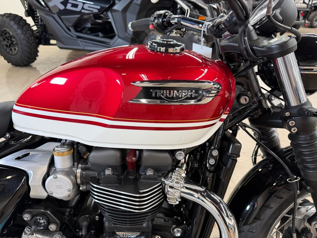 2026 Triumph Bonneville Speedmaster Carnival red Base