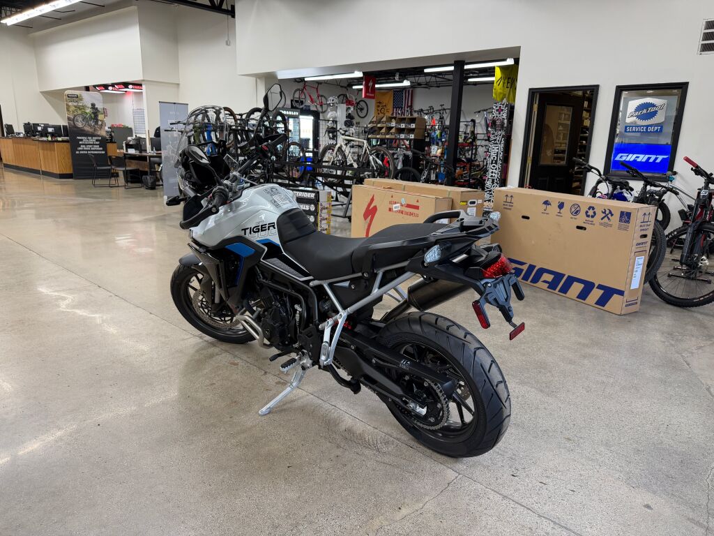 2026 Triumph Tiger 900 Alpine Edition