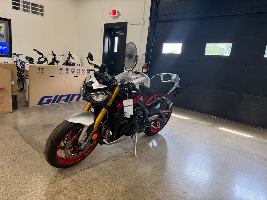 2026 Triumph Street Triple 765 RX