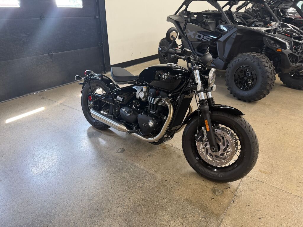 2026 Triumph Bonneville Bobber Base