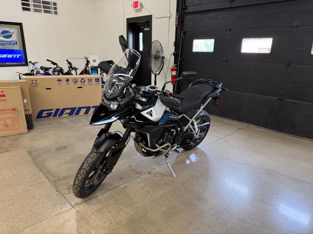 2026 Triumph Tiger 900 Alpine Edition
