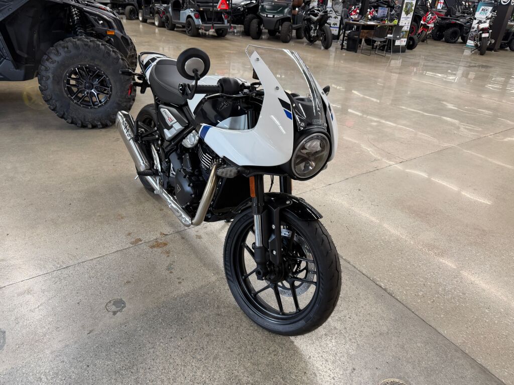 2026 Triumph Thruxton 400 Phantom Black / Aluminium Silver