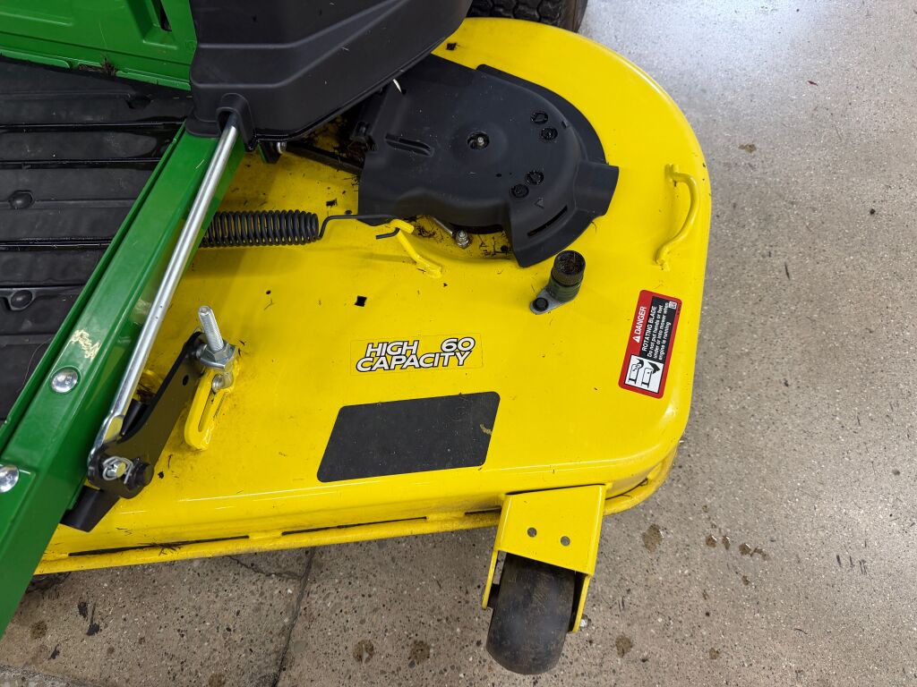 2023 John Deere Z500 Series Z545R