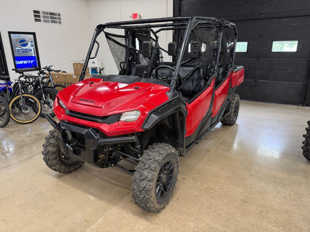 2025 Honda PIONEER 1000-6 DLX CRE
