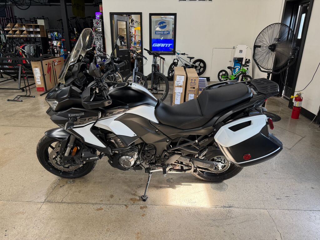 2019 Kawasaki Versys 1000 SE LT+