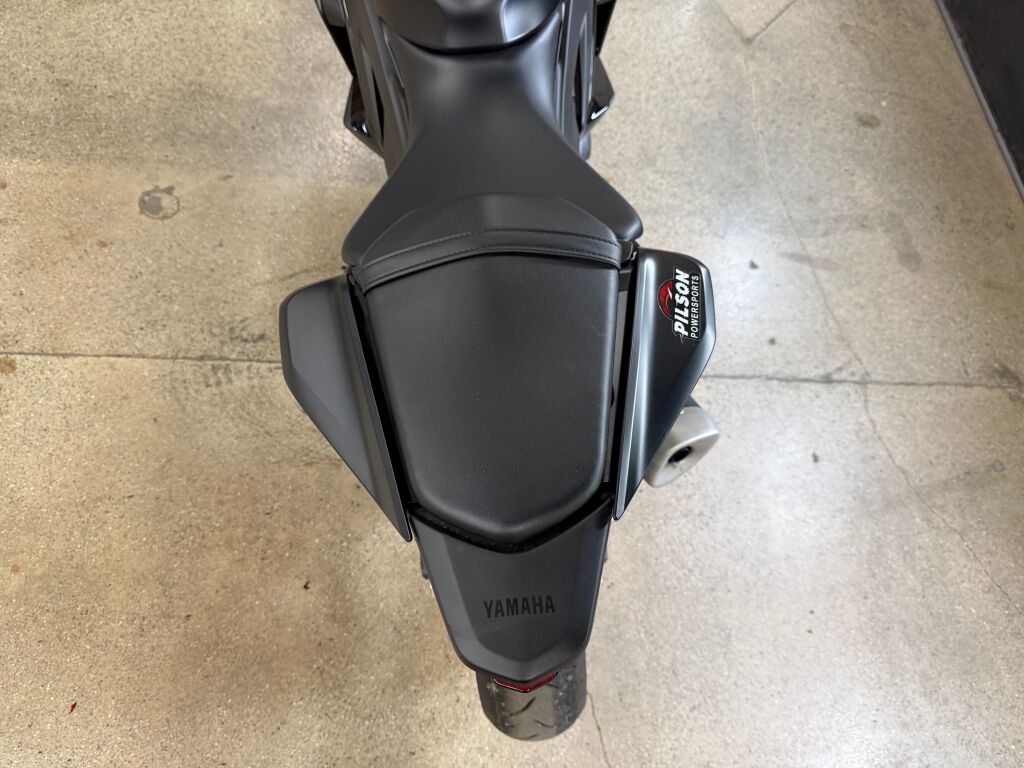 2025 Yamaha YZF R3 ABS