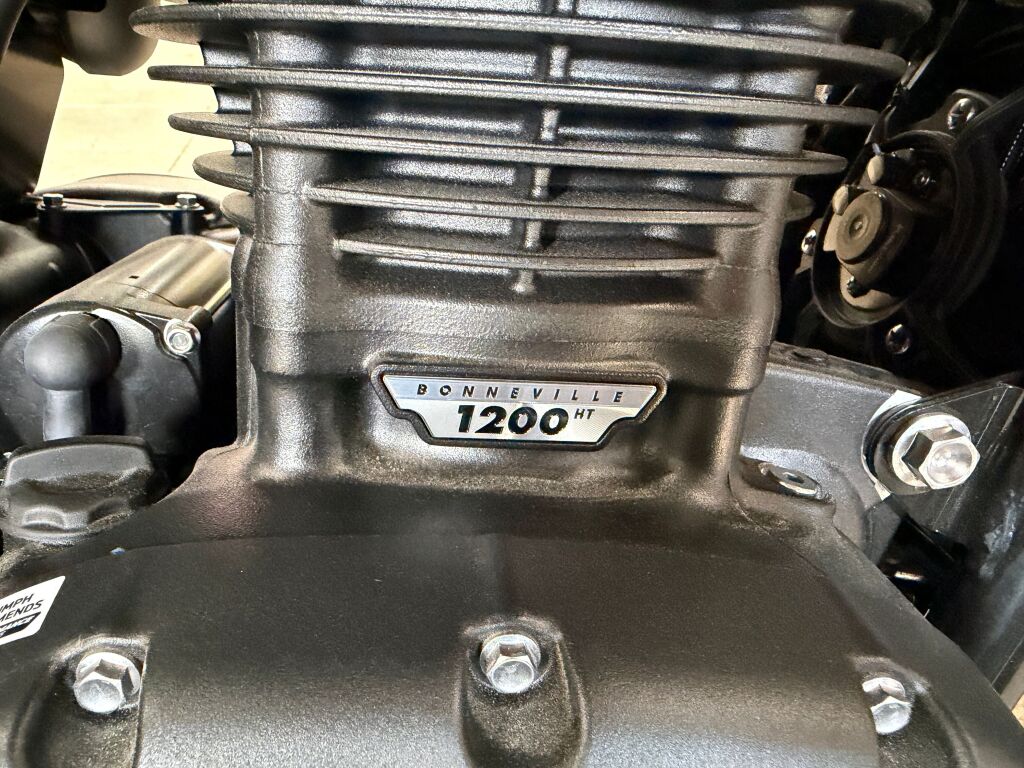 2026 Triumph Bonneville Bobber Interstellar Blue Base