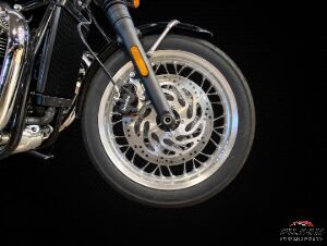 2025 Triumph Bonneville T120 Sapphire Black/Aluminium Silver (Euro 5A)